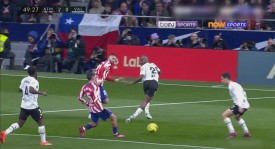 姆巴佩成长挑战与德尚战术：传统与现代足球的平衡之道