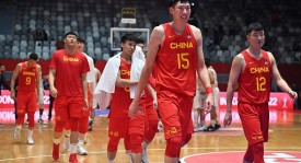 【新人】小将XXX替补登场完成国家队首秀